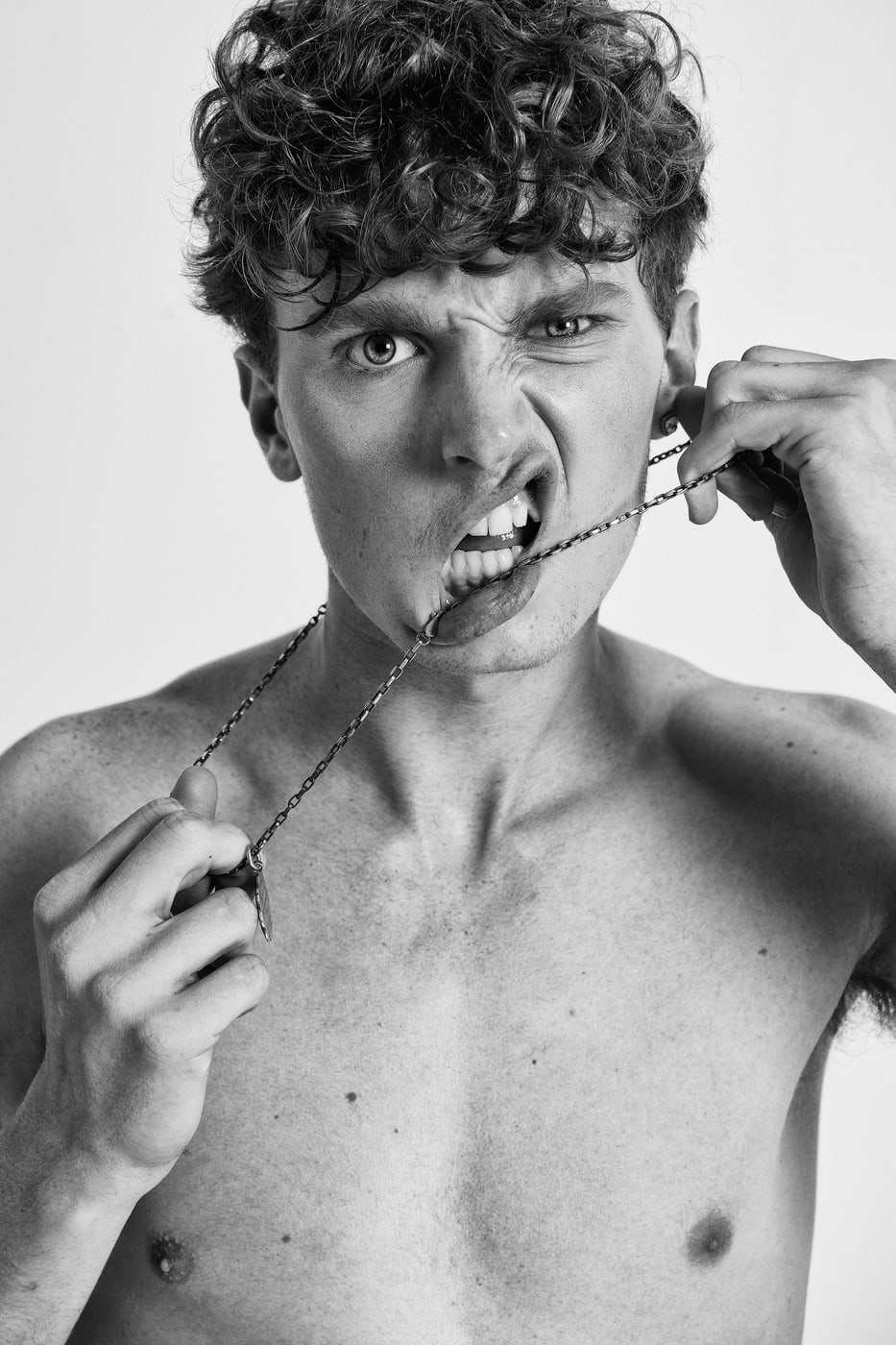 Silver Chain · Portrait photography by Daniele Cardone